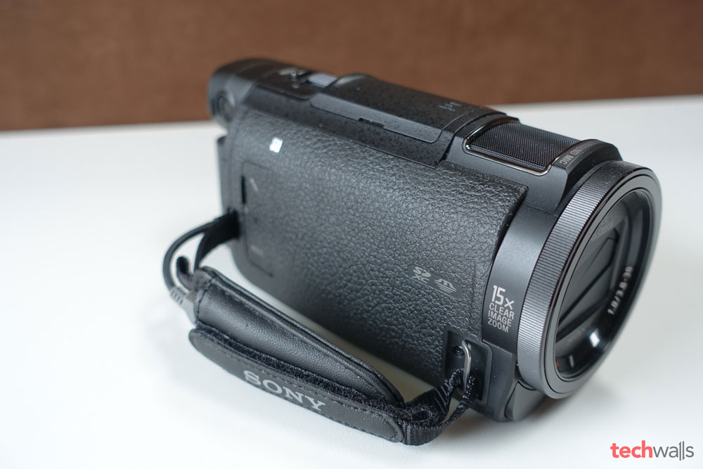 sony-fdr-ax33-camcorder-4